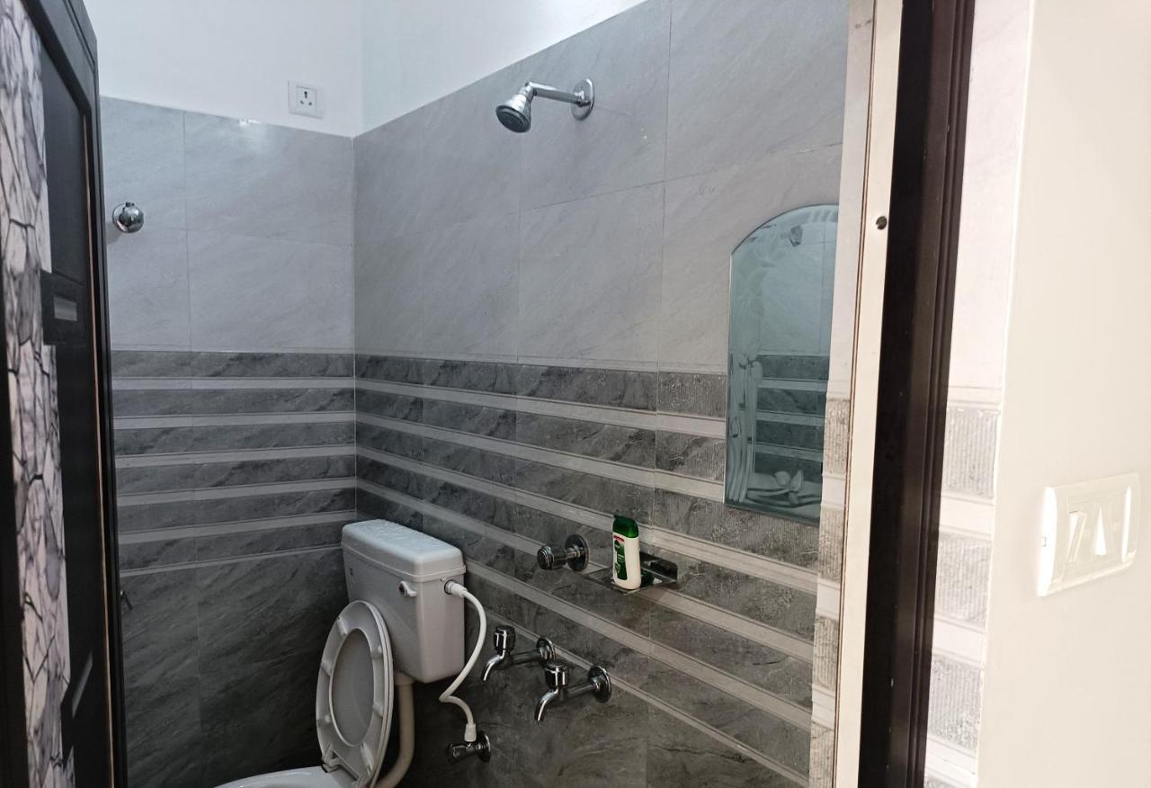 Hotel Grand View Puri Kültér fotó