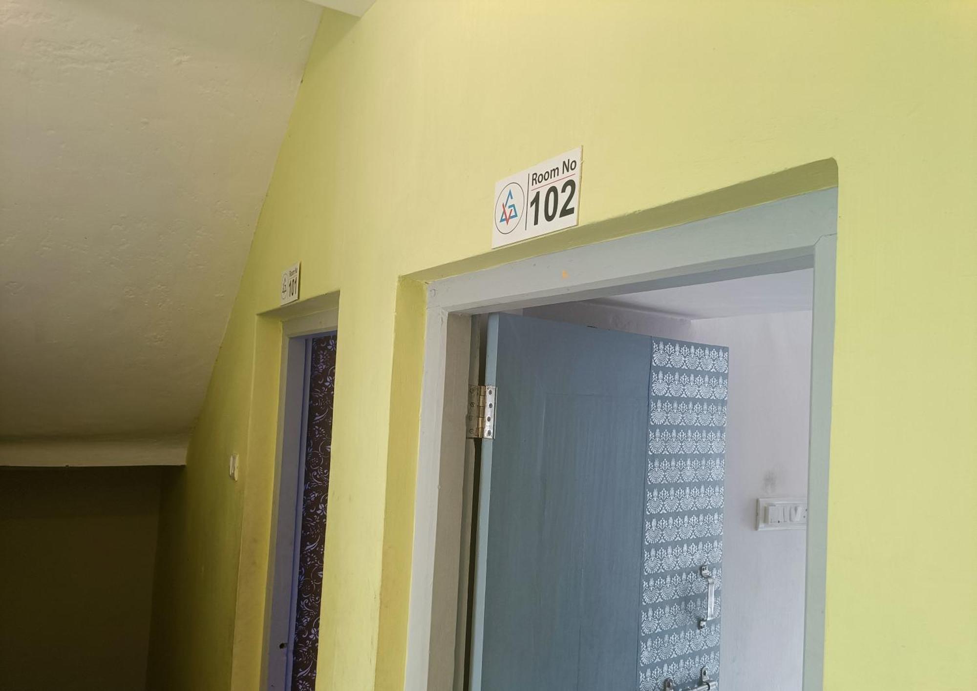 Hotel Grand View Puri Kültér fotó