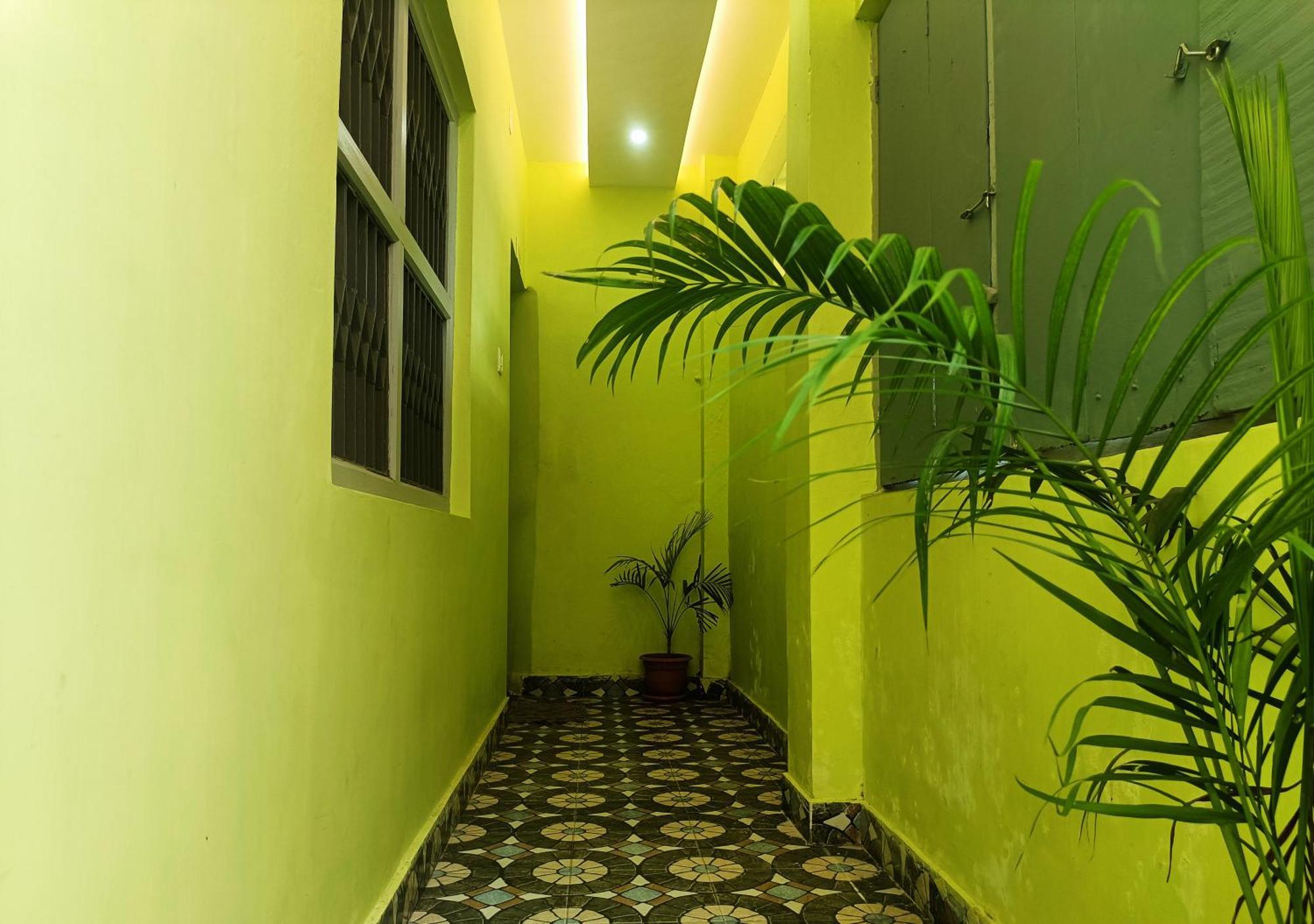 Hotel Grand View Puri Kültér fotó