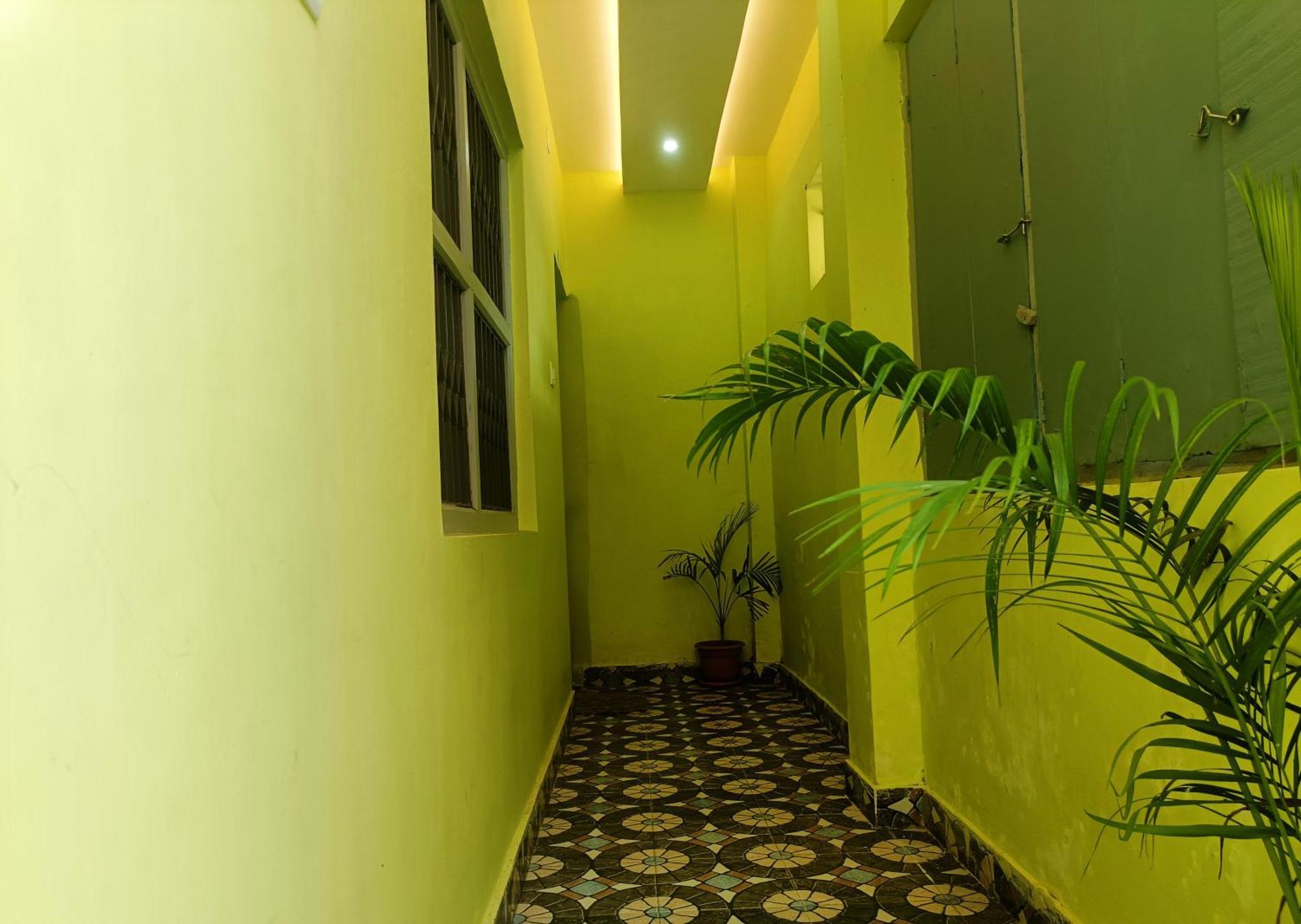 Hotel Grand View Puri Kültér fotó