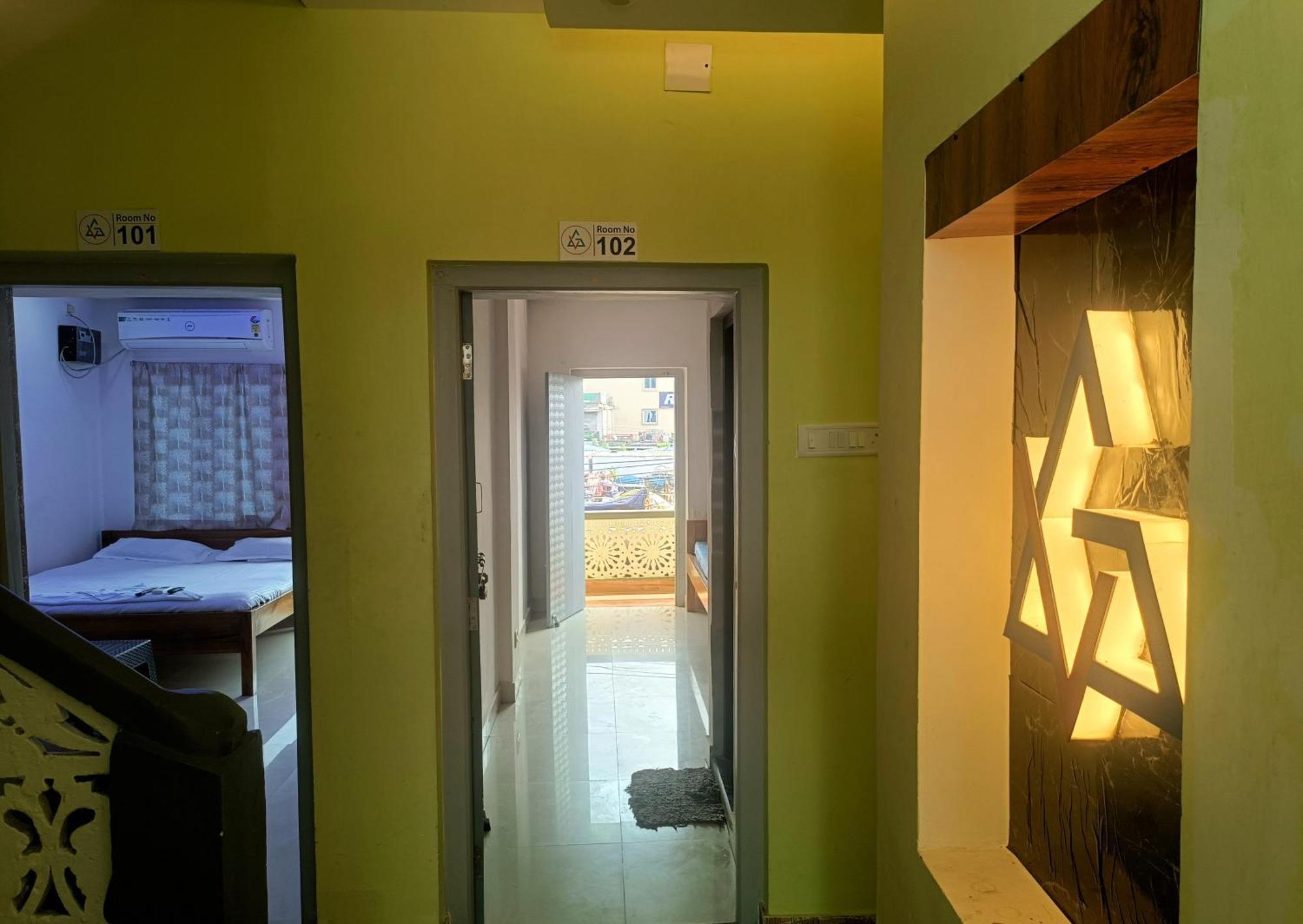 Hotel Grand View Puri Kültér fotó