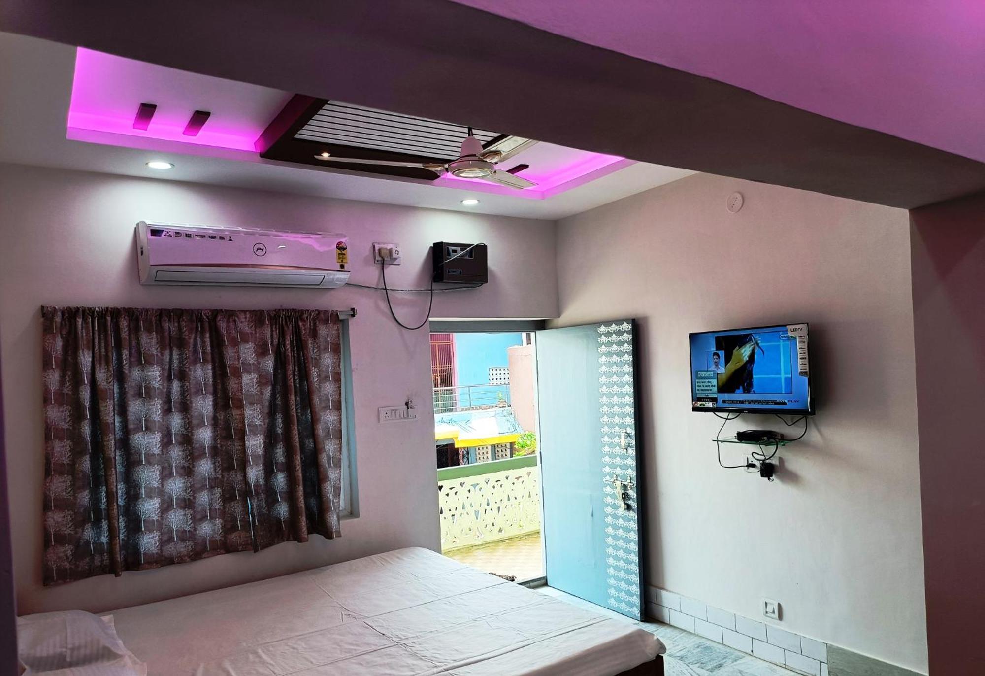 Hotel Grand View Puri Kültér fotó
