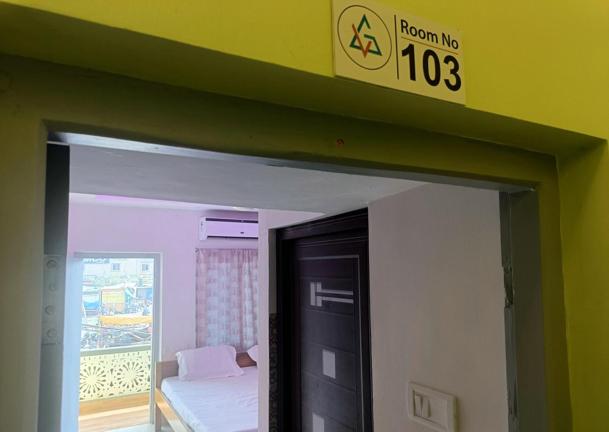 Hotel Grand View Puri Kültér fotó