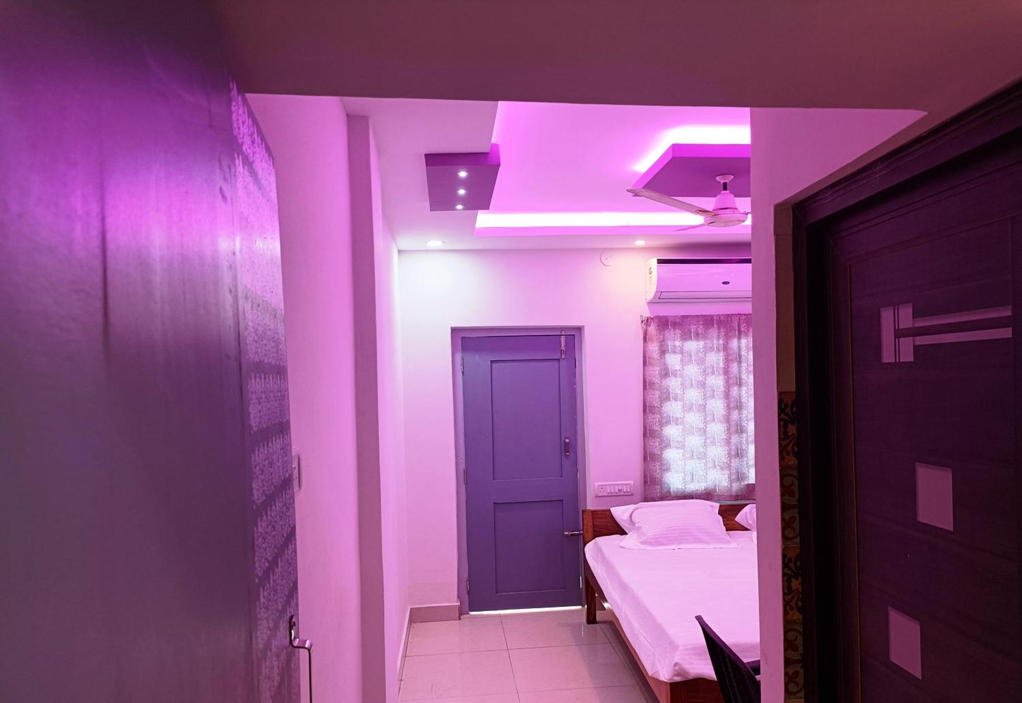 Hotel Grand View Puri Kültér fotó