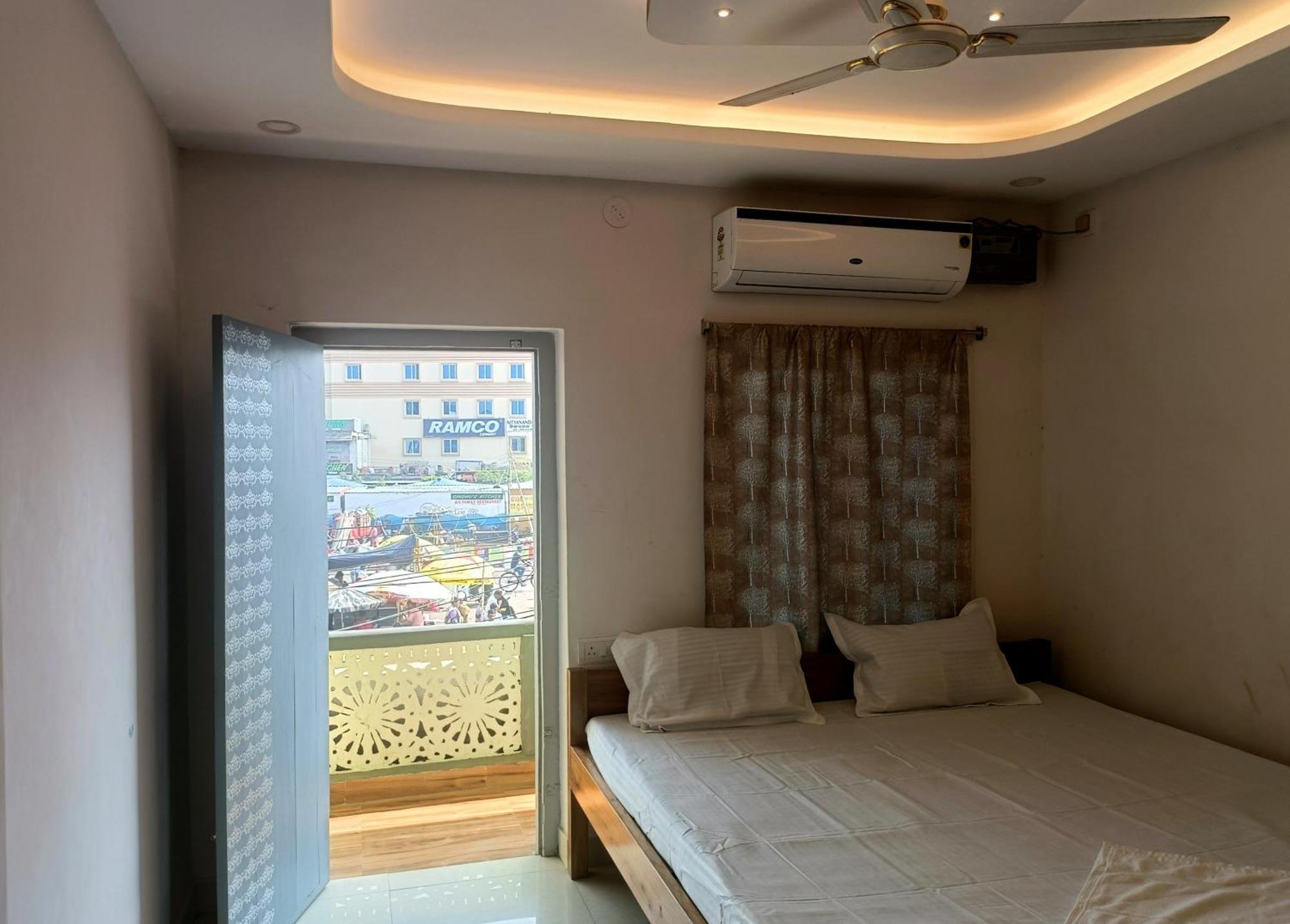 Hotel Grand View Puri Kültér fotó