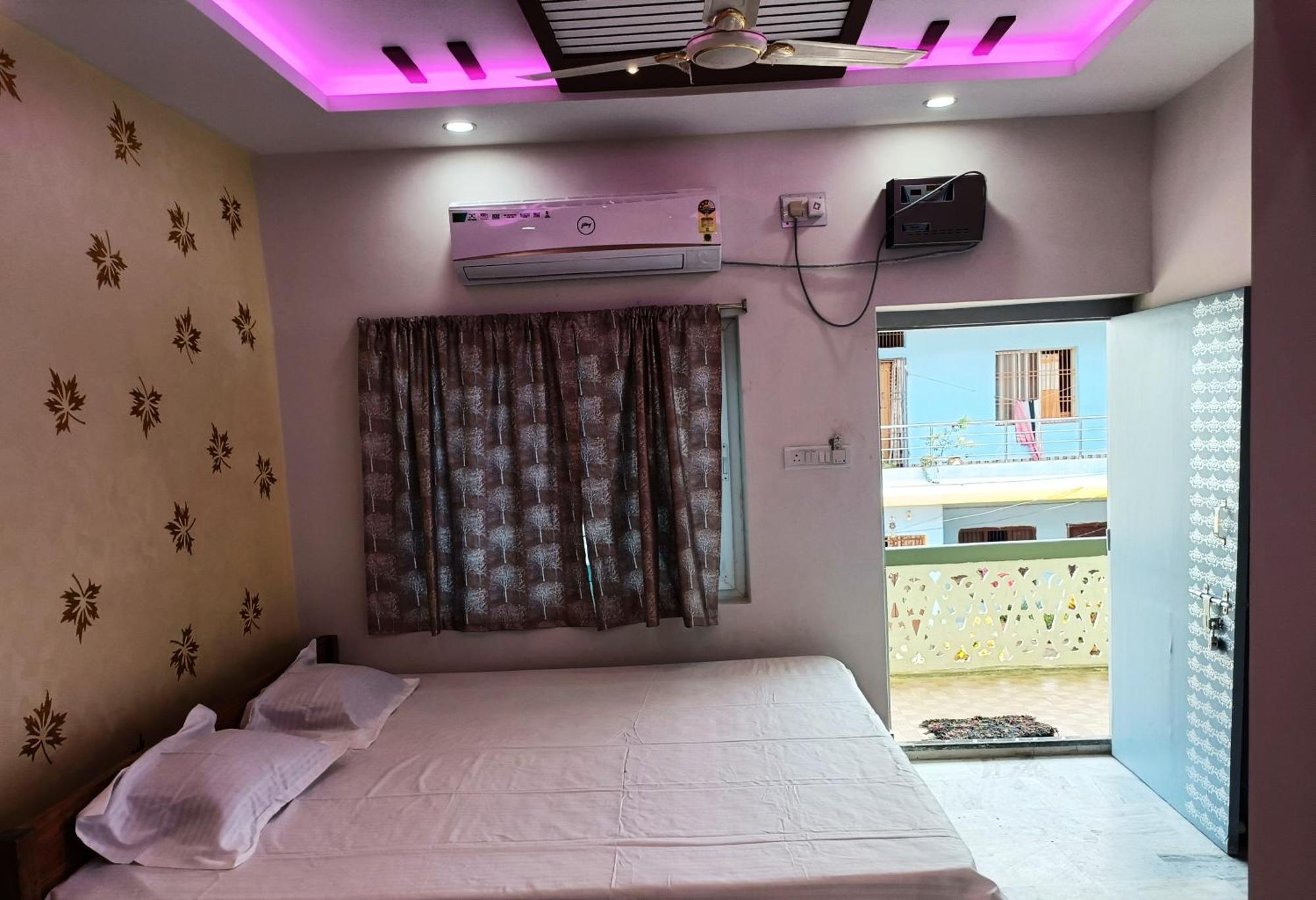 Hotel Grand View Puri Kültér fotó