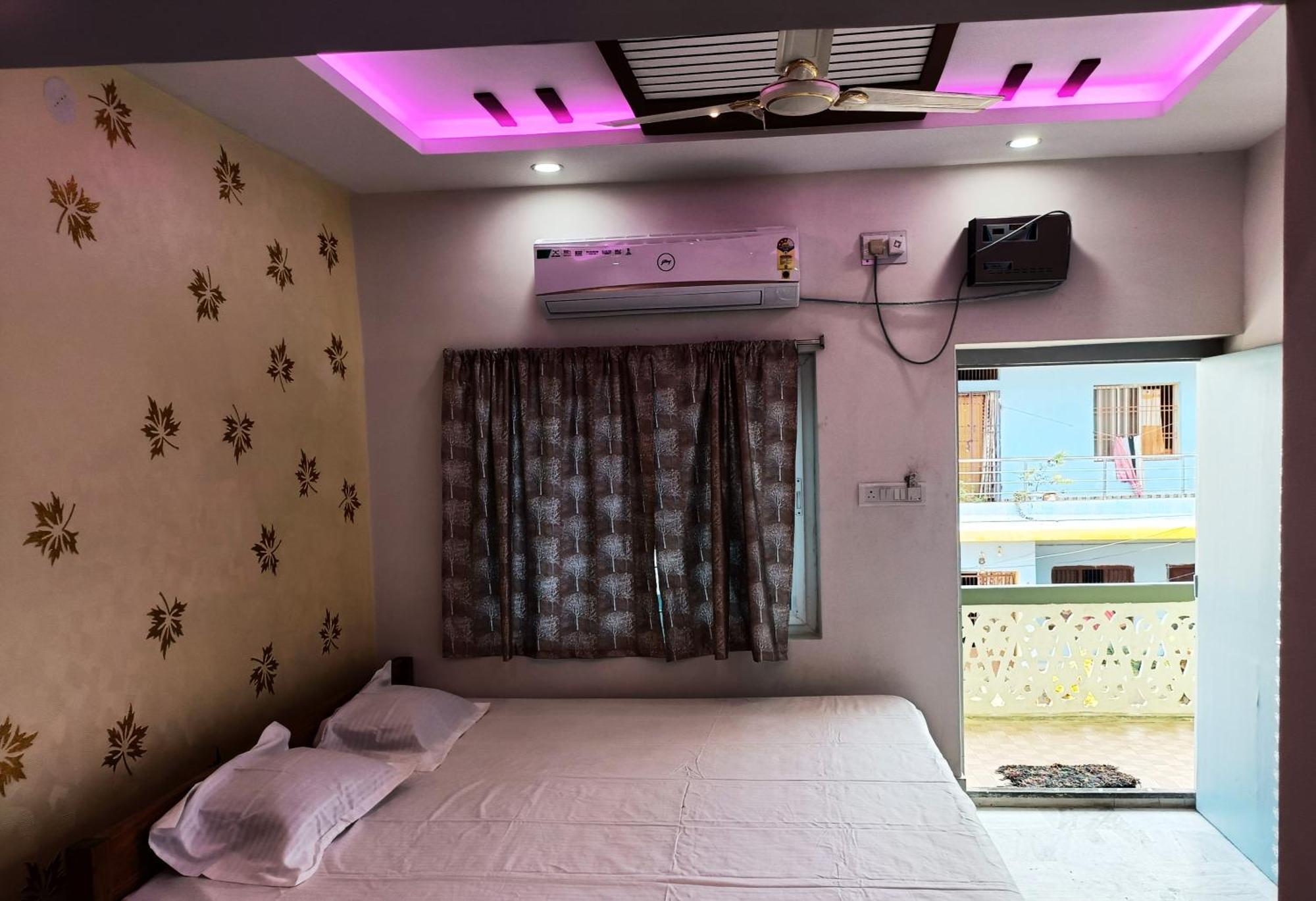 Hotel Grand View Puri Kültér fotó