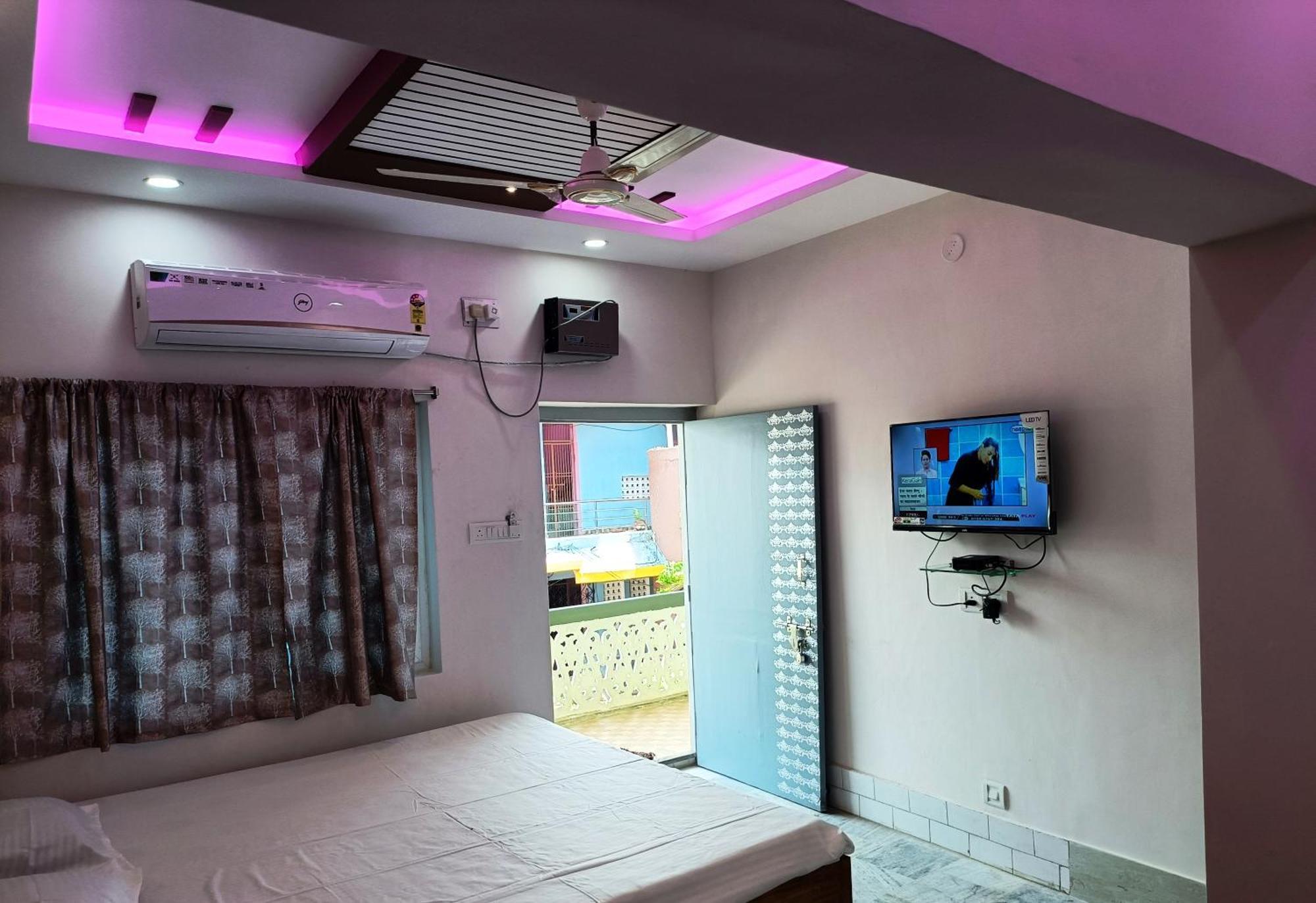 Hotel Grand View Puri Kültér fotó